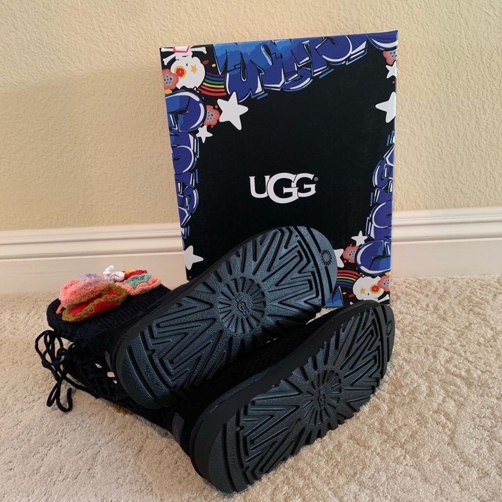 UGG Flower & Pompom Crochet Knit Classic Boots - Picture 4 of 8